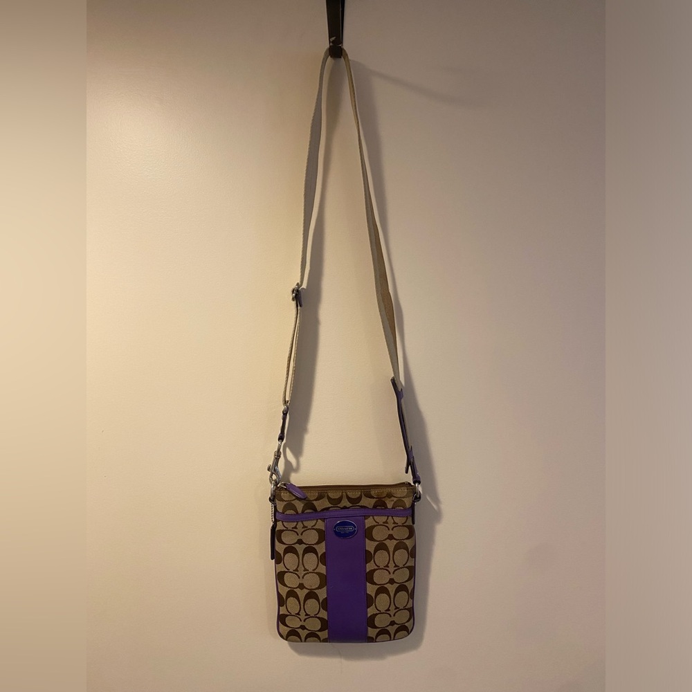 Purse - Picture 2 of 3